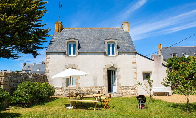Penmarch House | House for 5, in Kérity, 80m from the beach