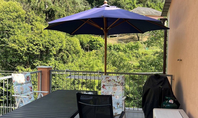 Levanto Apartment | House for 6 people in a quiet and green area.