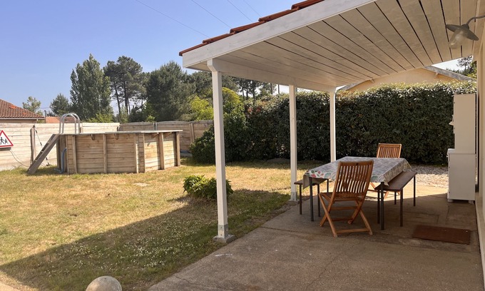 Soulac-sur-Mer House | House for rent 5 minutes by bike from downtown and the beach