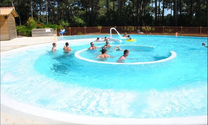 Lacanau-Ocean House | House in a tourist residence close to the swimming pool