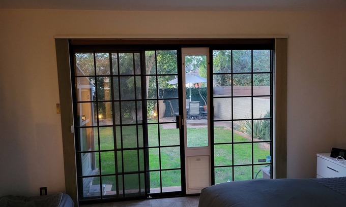 Lake Balboa House | House In Lake Balboa/Los Angeles
