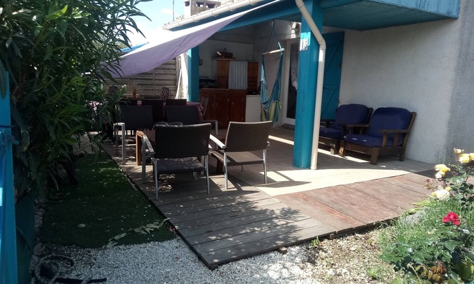 Meze House | house in swimming pool and tennis court