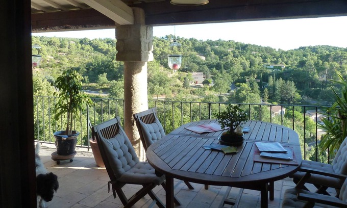 Grambois House | House in the heart of the Luberon