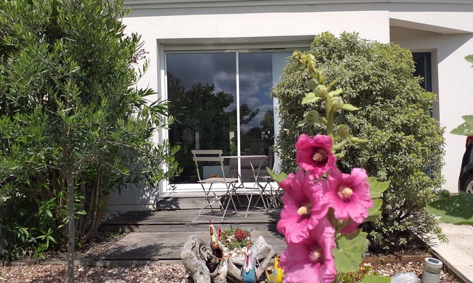 Les Mathes House | House just a stone's throw from LA PALMYRE zoo and beaches.