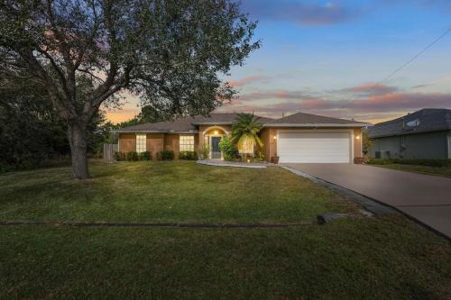 Port Saint Lucie House | House near Jensen Beach! With Game Room and Sunroom
