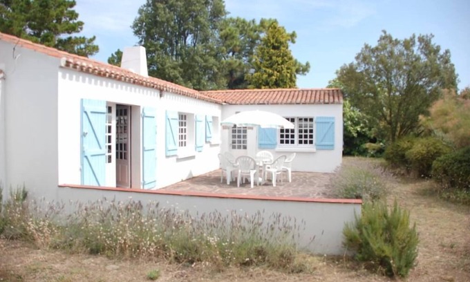 La Gueriniere House | House near the forest with a large garden in the island of Noirmoutier