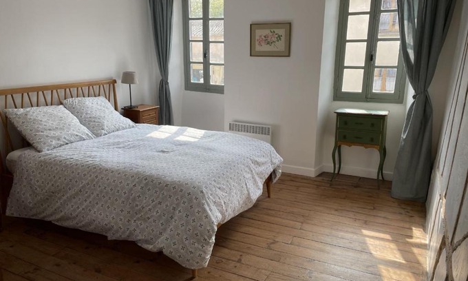 Mirepoix House | House Number 2