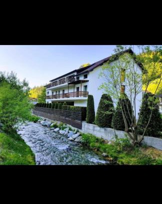 Moeciu de Sus Hotel | House Of River
