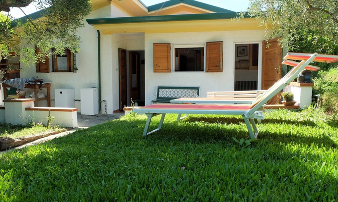 Massarosa House | House on the hill max privacy, large fenced garden, indoor parking space