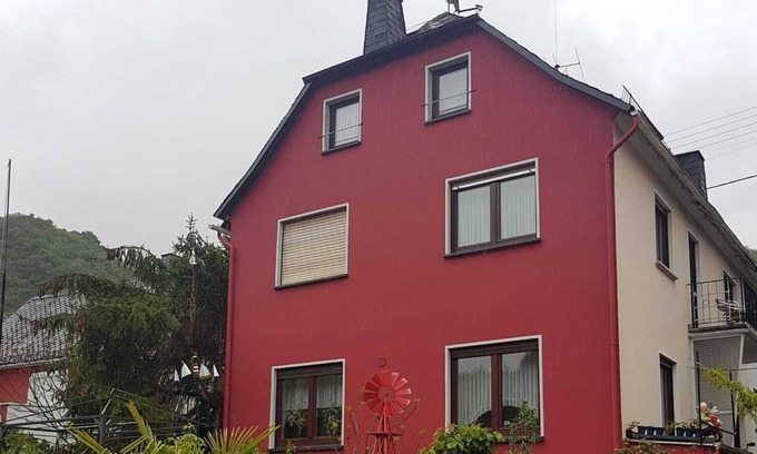 Kestert House | House on the Loreley with a view of the Rhine
