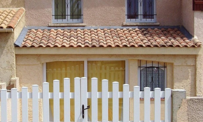Saint-Pierre-la-Mer House | House quiet 70 m2. 2 c. 2 bathrooms. 2 gardens enclosed balcony sea view