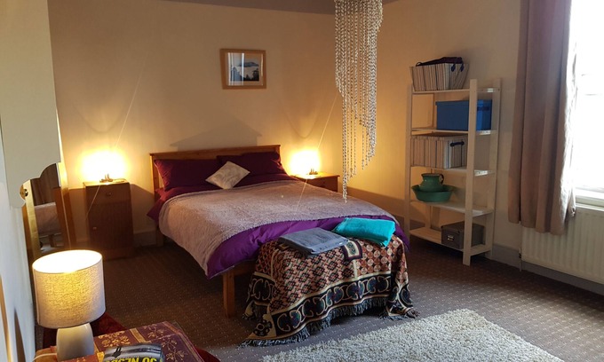 Saltburn-by-the-Sea House | House - Sleeps 6 - Pet friendly - Garden