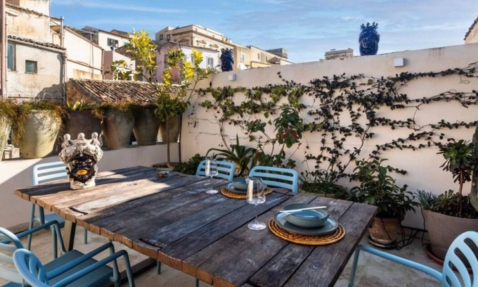 Noto Historic Centre Apartment | House&Villas - Terrazza di Erika