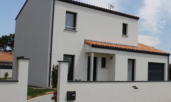 Talmont-Saint-Hilaire House | House with garden and terrace near the Veillon beach in Talmont, Vendée