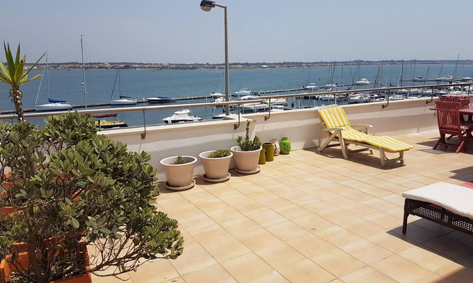 Barra Apartment | House with shared pool and garage 100 meters from the beach and overlooking the Ria