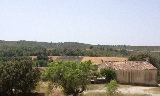 Esparron-de-Verdon House | House with magnificent view of the Provençal hills, surrounded by three lakes