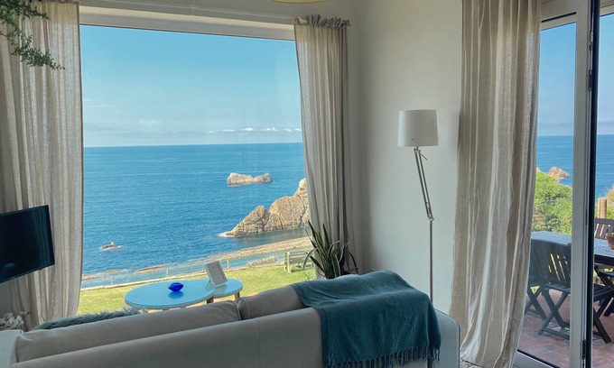 Liencres Apartment | House with garden facing the Atlantic Ocean