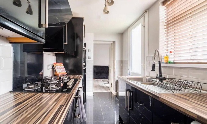 Failsworth House | House With Modern Interior, Conveniently Located