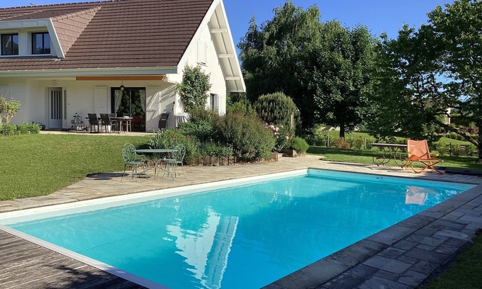 Saint-Jorioz House | House with pool on the shores of Lake Annecy