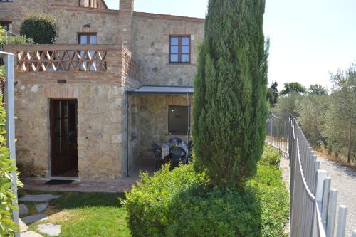 Asciano House | House with private garden in the Crete Senesi