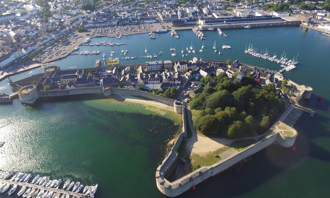Concarneau House | HOUSE WITH TERRACE 500m FROM THE BEACHES OF CABELLOU