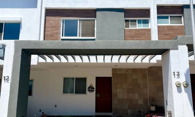Queretaro House | HOUSE WITH TERRACE