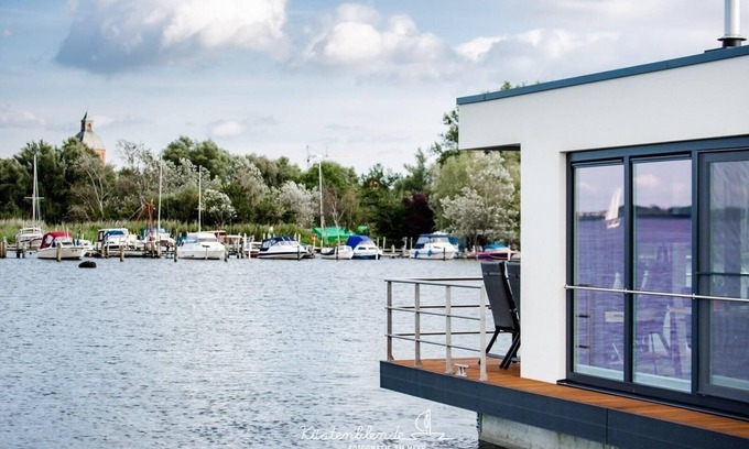 Ribnitz Apartment | Houseboat for 4 guests with 45m² in Ribnitz-Damgarten (251367)