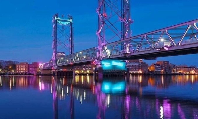 Kittery Boat Rental | Houseboat Located In The Beautiful Kittery/Portsmouth Harbor
