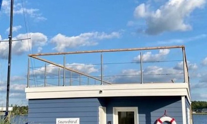 Luebeck Apartment | Houseboat "Snowbird" - apartment/apartment, bathroom, WC, 2 bedrooms