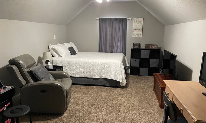 Evans House | Housing for Masters Week