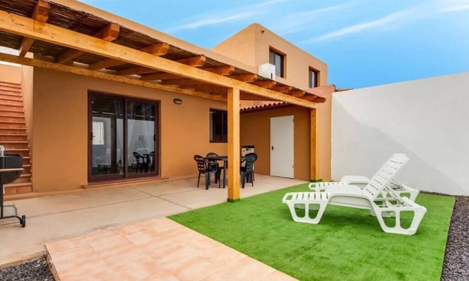 Geafond House | Housing in urb. Private in a quiet area, all the comforts.