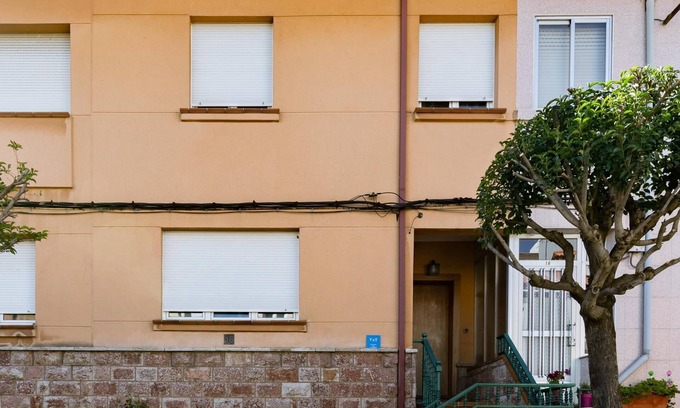 Leon Villa | Housingleon - Main Square new brand terrace house