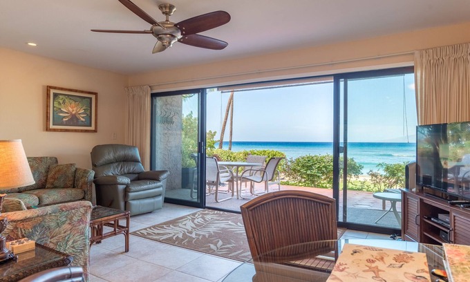 Honokowai Condo | Hoyochi Nikko # 103, 1st Floor Direct Oceanfront Beauty