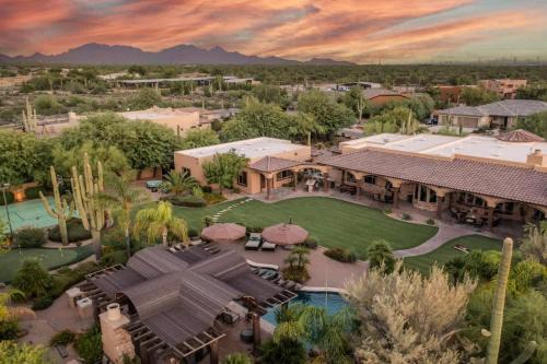 North Scottsdale House | HoZho Estate on Cavedale