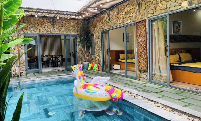 Tho Quang Beach Villa | HT Villa Da Nang by Hometown