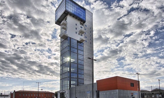 Mestre Apartment | Htm Tower - 701 Executive by Halldis