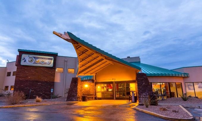 Valentine Hotel | Hualapai Lodge