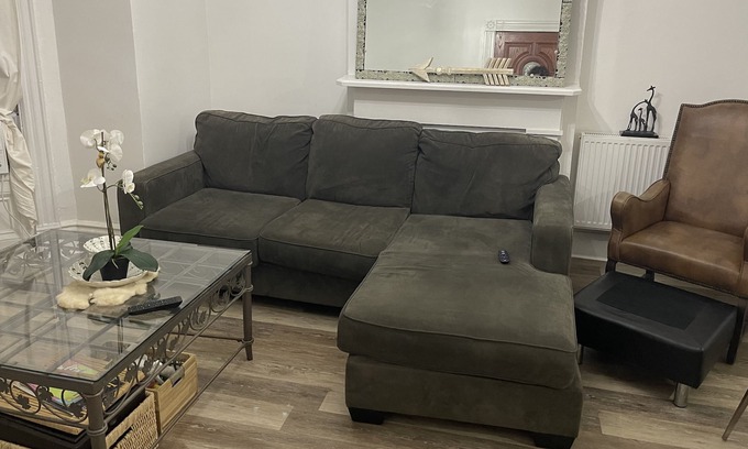 Newburgh House | Hudson Valley Newburgh Large apt. 3 Br 2 Bth