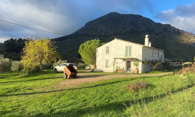Priego de Cordoba Cottage | Huerta los Villares House. Renovated rural house with fireplace