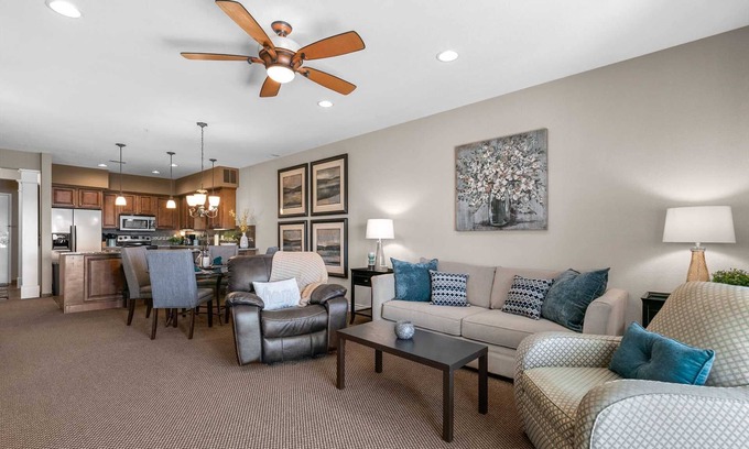 Branson Condo | Huge 2 Bedroom Condo - Pets, Elevator, Close to Rec-Plex and Branson Hills | 1405