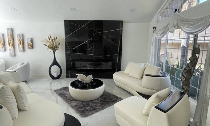 Mission Viejo House | Huge 4 Bedroom Luxury Villa With Pool and Jacuzzi