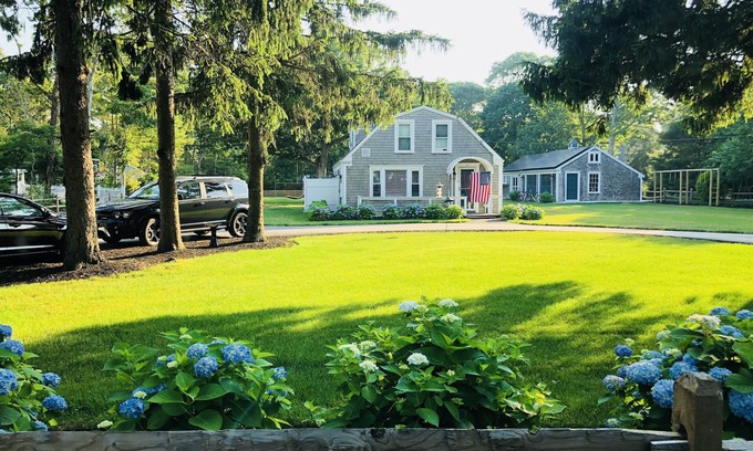 Bass River House | Huge Family Compound Near Beach Hot Tub, Basketball Court,Pinball. Linens incl