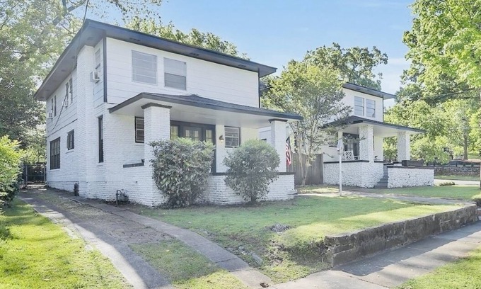 Glen Iris House | Huge four bedroom home- WALK to UAB