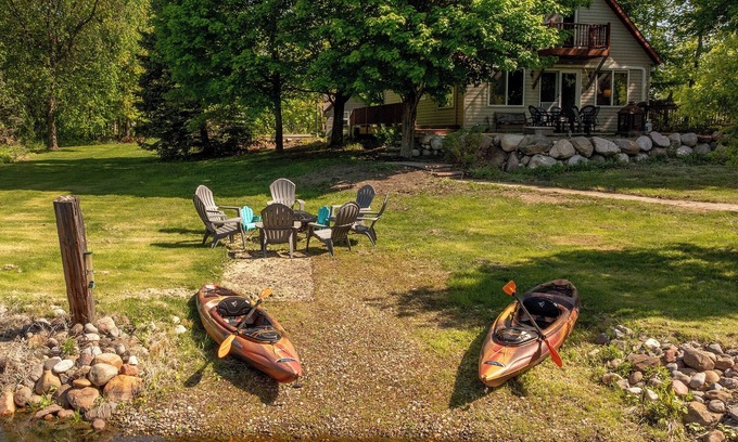 Garrison House | Huge Game Room, Protected Dock, Guest house, Firepit Tons of Games and more!