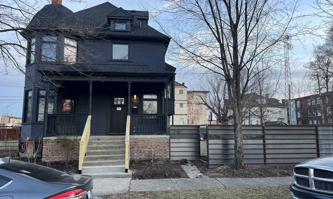 Detroit House | Huge Historic Home with Even Bigger Private Yard