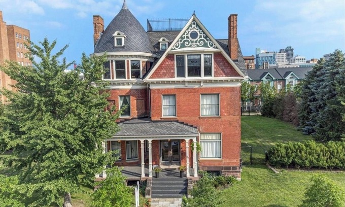 Midtown Apartment | Huge two story apartment at historic David C. Whitney mansion in Brush Park