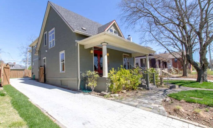 Hillsboro West End House | Huge Vandy Home-Walk 2 Grocery-Mins To D'Town