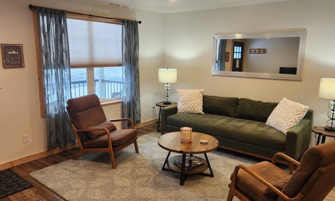 Whitefish Apartment | Hungry Horse Hideaway #B - 2 Bedroom 2 Full Bath - 10 minutes from Glacier Park!