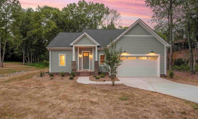 Huntersville House | Huntersville Haven Near Lake Norman
