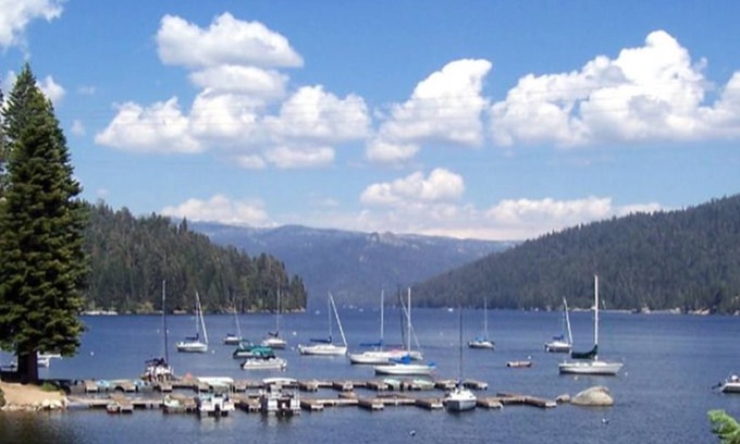 Huntington Lake RV Rental | Huntington Lake Resort - Campsite